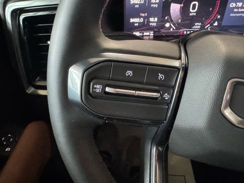 Used 2024 GMC Canyon AT4 w/ AT4 Premium Package image 27