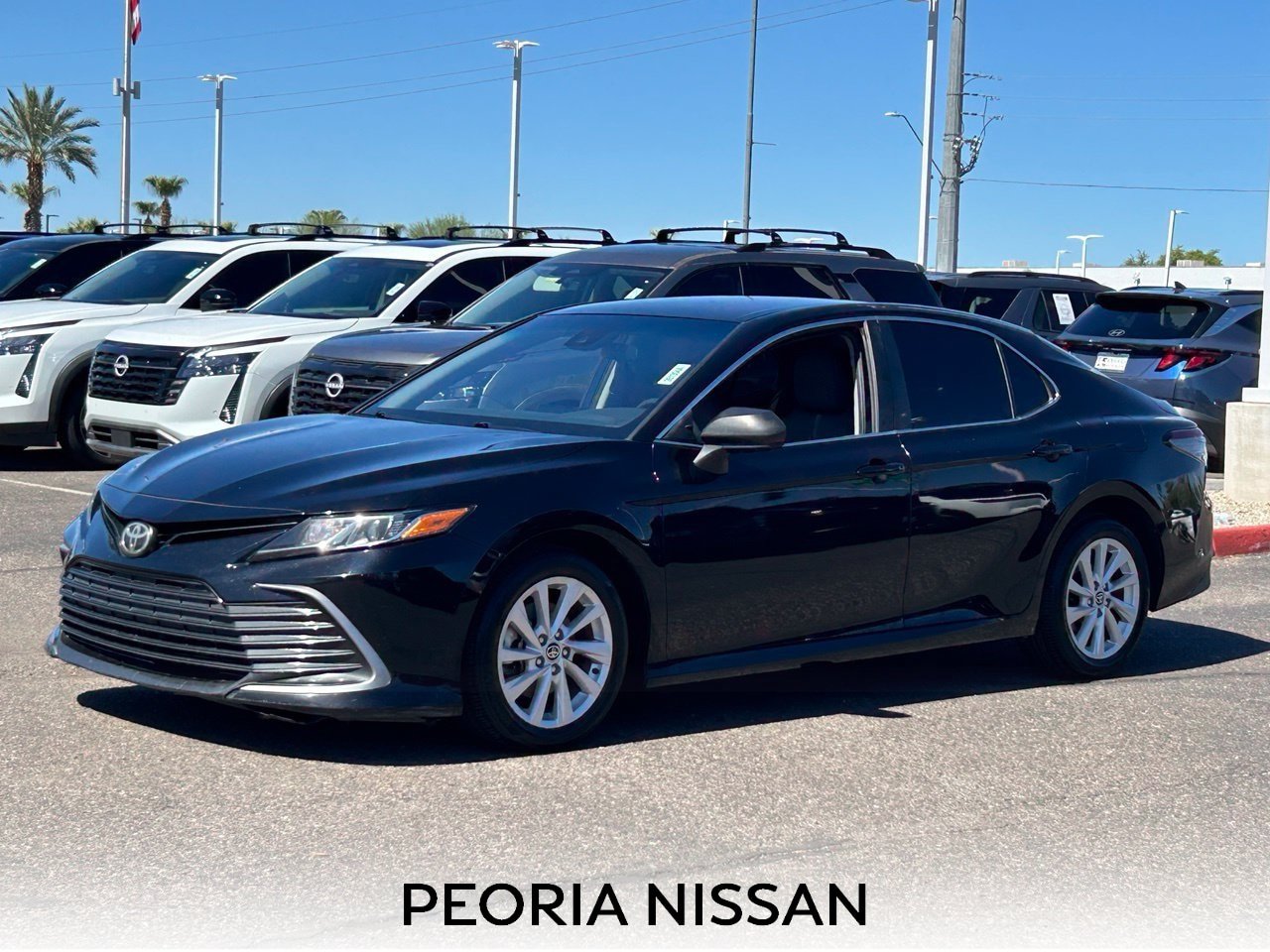 Used 2022 Toyota Camry LE w/ Carpet Mat Package (TMS) FWD image 1