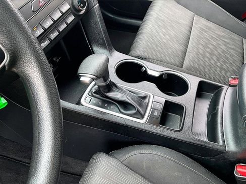 Used 2019 Kia Sportage LX image 14