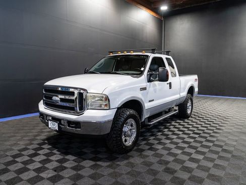 Used 2006 Ford F350 Lariat AWD/4WD image 1