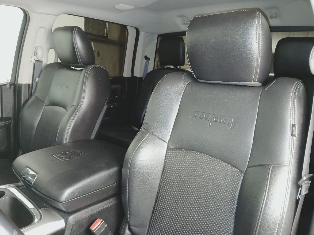 Used 2016 RAM 1500 Laramie w/ Convenience Group AWD/4WD image 10