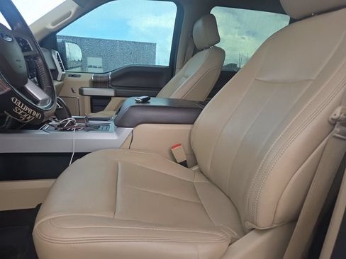 Used 2020 Ford F150 Lariat w/ Equipment Group 502A Luxury AWD/4WD image 29