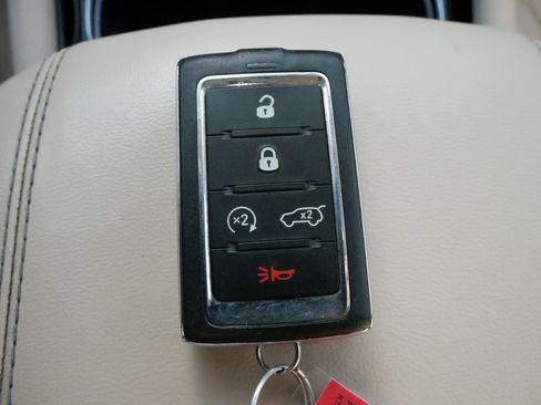 Used 2021 Jeep Grand Cherokee L Limited image 32