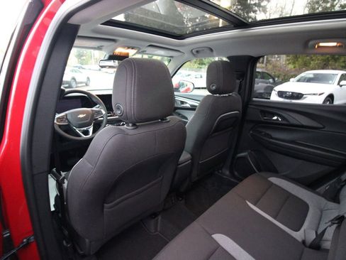 Used 2026 Chevrolet TrailBlazer LT w/ Convenience Package AWD/4WD image 27