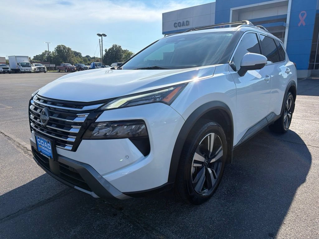 Used 2024 Nissan Rogue SL w/ SL Premium Package FWD image 7