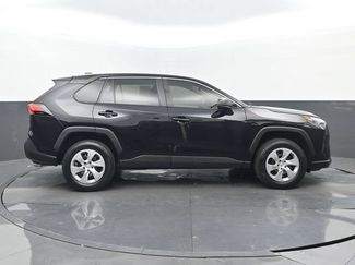 Used 2023 Toyota RAV4 LE FWD video 2