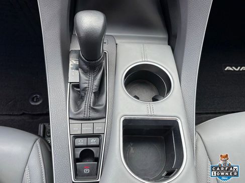 Used 2019 Toyota Avalon XLE w/ Moonroof Package FWD image 24