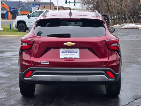 Certified 2025 Chevrolet Trax LT image 11