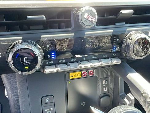 New 2026 Toyota Tacoma TRD Sport AWD/4WD image 21