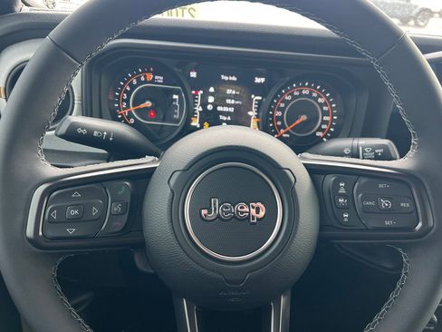 New 2026 Jeep Gladiator Sport AWD/4WD image 18