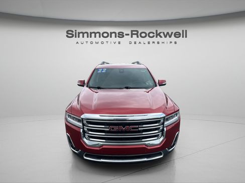 Used 2022 GMC Acadia SLT AWD/4WD image 4