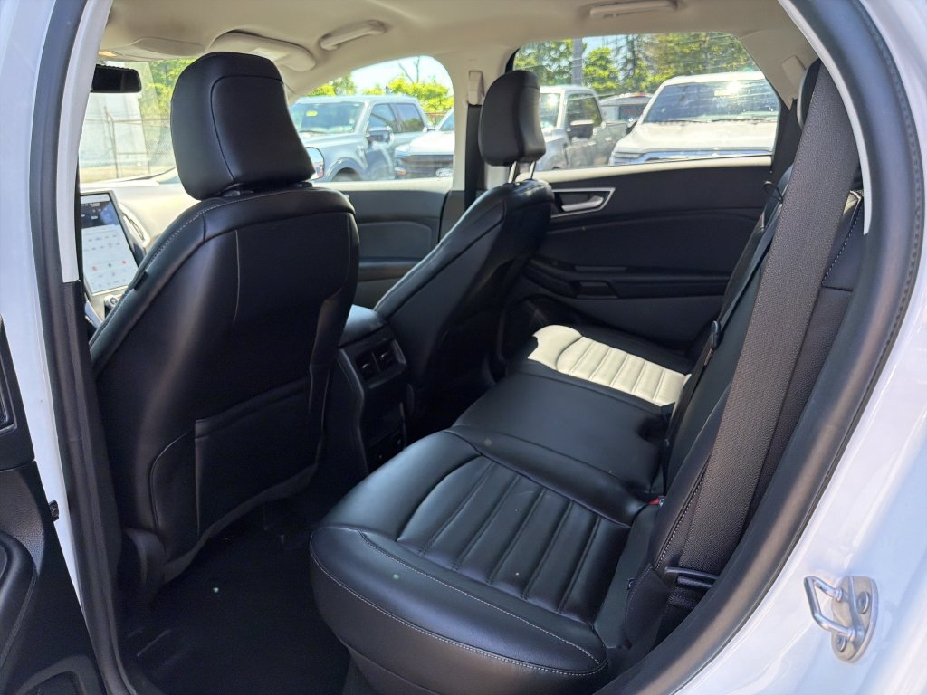Used 2023 Ford Edge SEL w/ Convenience Package AWD/4WD image 13