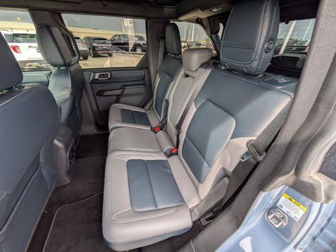 Used 2024 Ford Bronco Outer Banks image 27