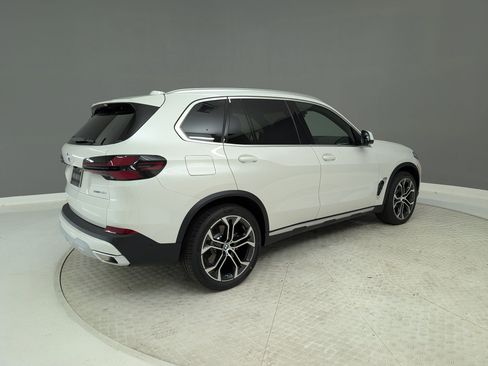Used 2026 BMW X5 sDrive40i w/ Parking Assistance Package image 6