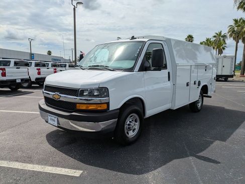 New 2025 Chevrolet Express 3500 w/ Power Convenience Package image 8