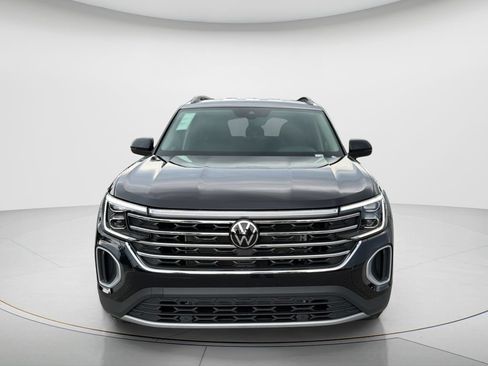 New 2026 Volkswagen Atlas SE FWD image 2