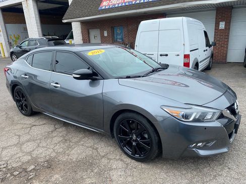 Used 2018 Nissan Maxima 3.5 SV image 4