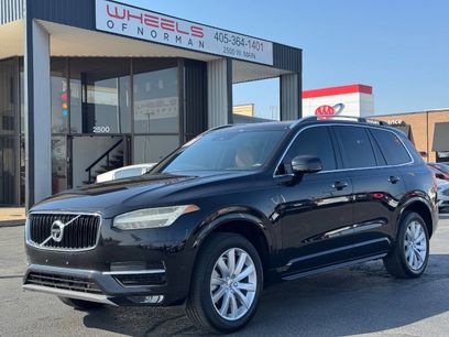 Used 2017 Volvo XC90 T6 Momentum w/ Vision Package
