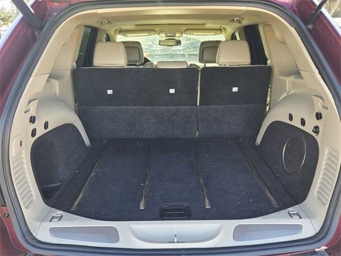 Used 2014 Jeep Grand Cherokee Limited image 15