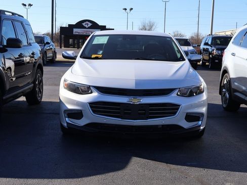 Used 2016 Chevrolet Malibu Premier w/ Driver Confidence Package II image 7