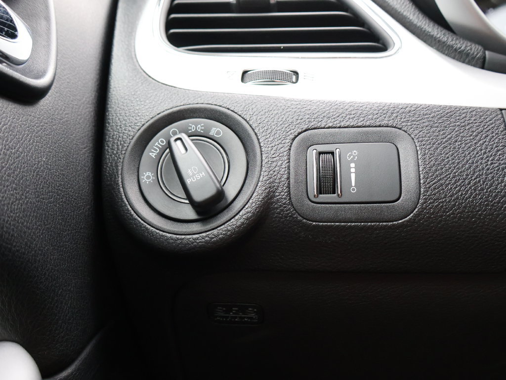 Used 2019 Dodge Journey SE w/ Premium Group FWD image 31