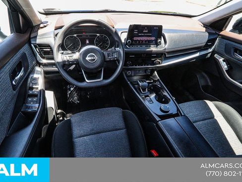 Used 2023 Nissan Rogue SV AWD/4WD image 25