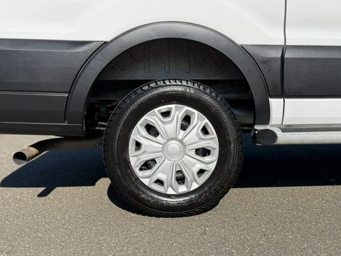 Used 2025 Ford Transit 250 Low Roof w/ Exterior Upgrade Package RWD image 17
