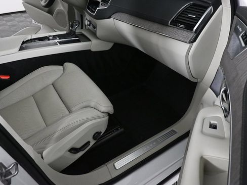 Used 2022 Volvo XC90 T6 Inscription w/ Lounge Package AWD/4WD image 22