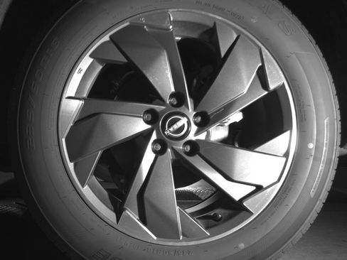 Used 2025 Nissan Rogue SV FWD image 14