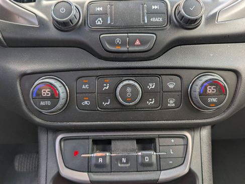 Used 2024 GMC Terrain AT4 w/ Infotainment Package II AWD/4WD image 19