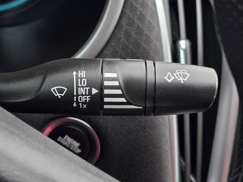 Used 2025 Chevrolet Malibu LT image 23