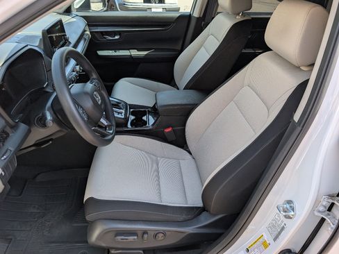 Used 2024 Honda CR-V EX image 2