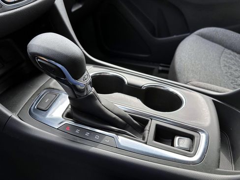 Used 2024 Chevrolet Equinox LT AWD/4WD image 27