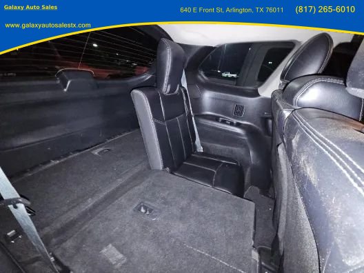 Used 2019 Nissan Pathfinder SL FWD image 12