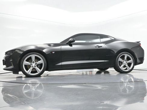 Used 2018 Chevrolet Camaro SS RWD image 50