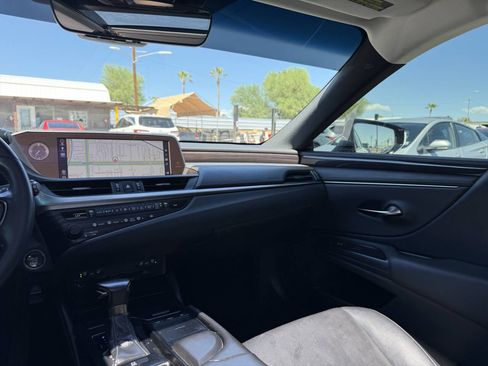 Used 2019 Lexus ES 350 image 21