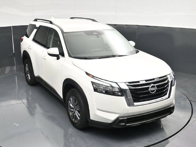 Used 2025 Nissan Pathfinder SV FWD image 49