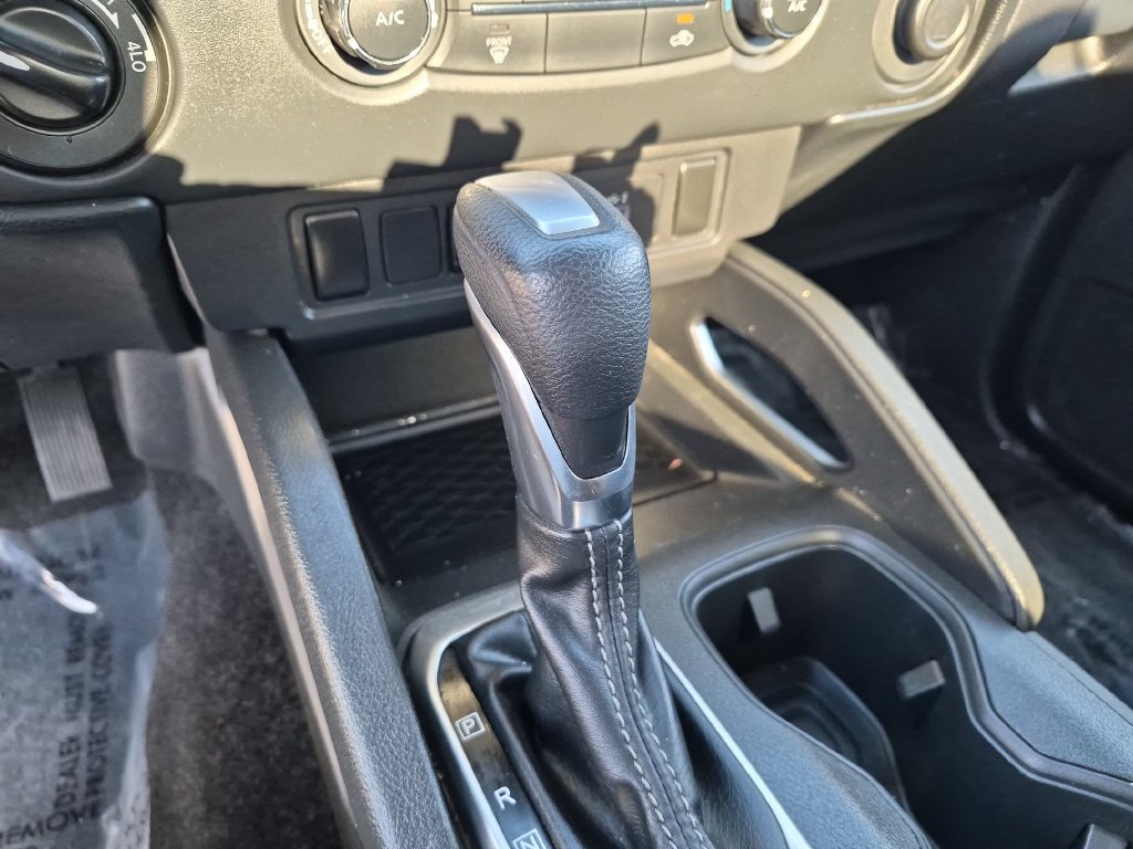 Used 2023 Nissan Frontier SV w/ Technology Package AWD/4WD image 23
