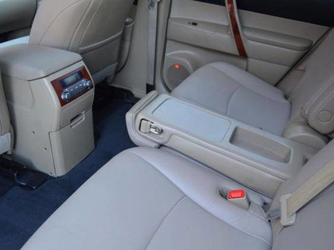 Used 2013 Toyota Highlander Limited image 31