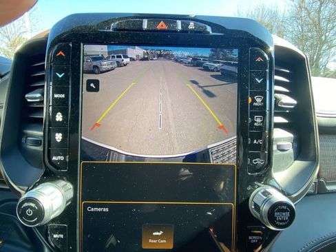 Used 2024 RAM 3500 Limited image 17