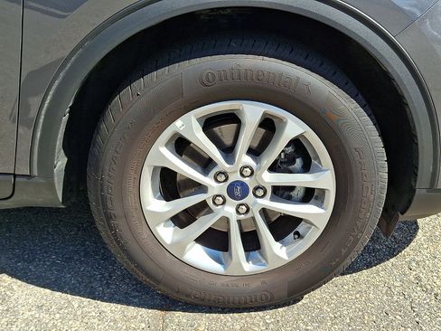 Used 2022 Ford Escape SE w/ Cold Weather Package AWD/4WD image 3