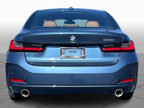 Certified 2025 BMW 330i Sedan image 4