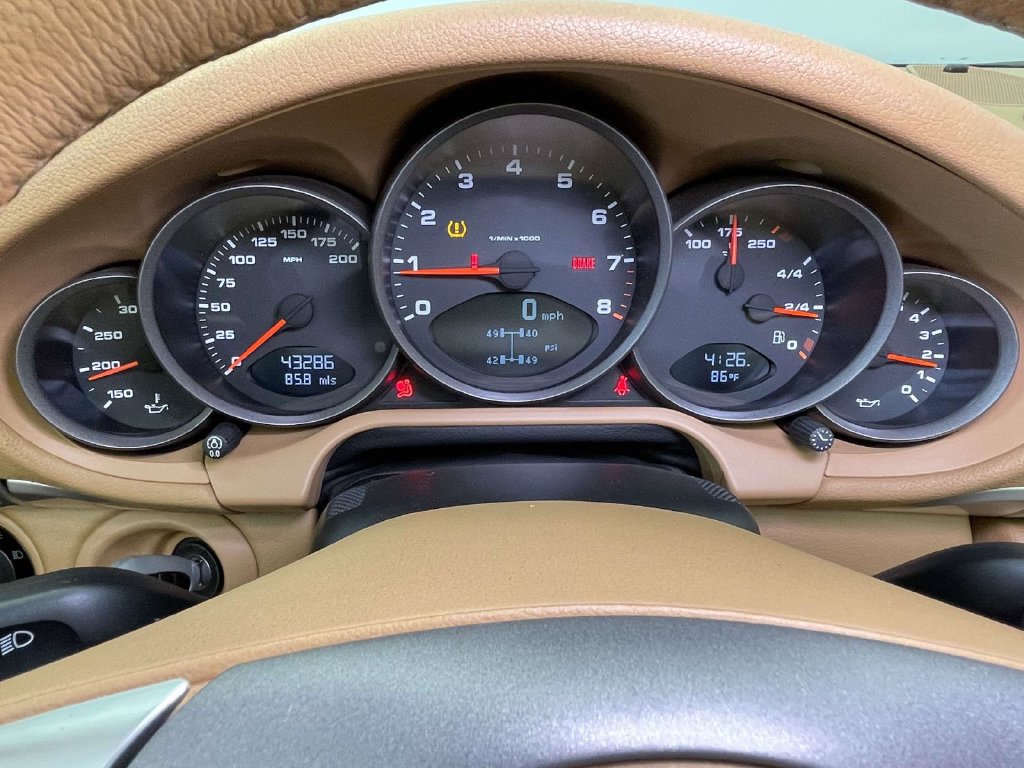 Used 2006 Porsche 911 Carrera S RWD image 37