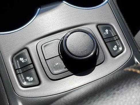 Certified 2023 GMC Terrain AT4 AWD/4WD image 25