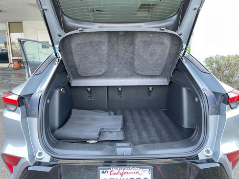 Used 2025 Buick Envista Sport Touring image 32