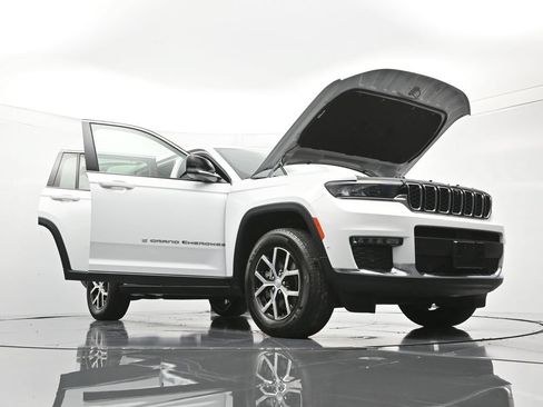 Used 2024 Jeep Grand Cherokee L Limited w/ Luxury Tech Group II AWD/4WD image 51