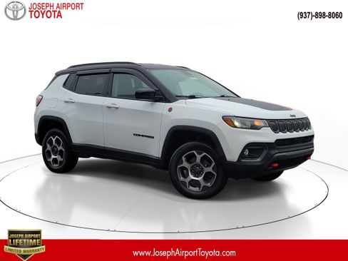 Used 2022 Jeep Compass Trailhawk w/ Trailhawk Convenience Group AWD/4WD image 1