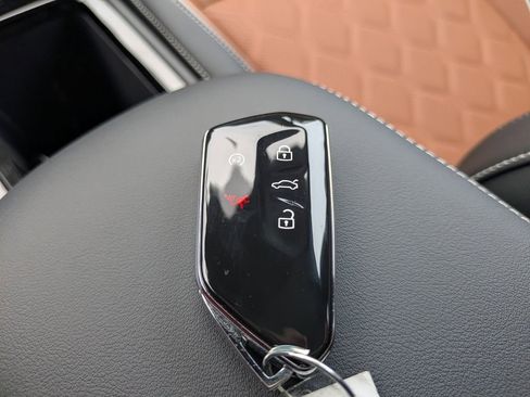 New 2026 Volkswagen Tiguan SEL R-Line AWD/4WD image 29