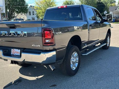 Used 2025 RAM 2500 Big Horn AWD/4WD image 9