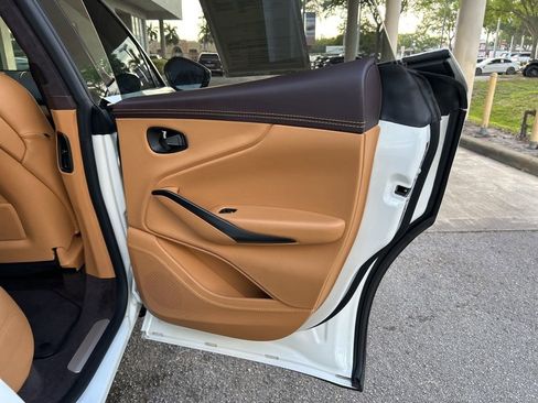 Used 2021 Aston Martin DBX image 39